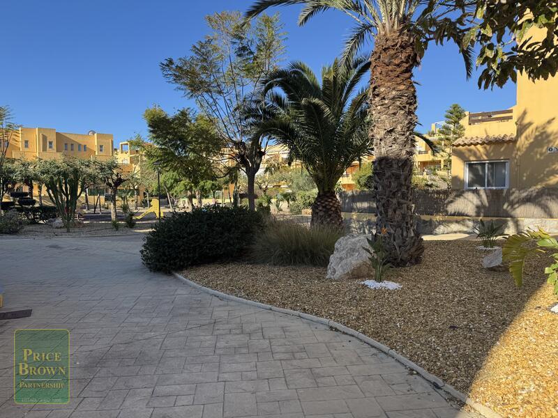 LV876: Townhouse for Sale in Vera Playa, Almería LV876: Townhouse for Sale in Vera Playa, Almería