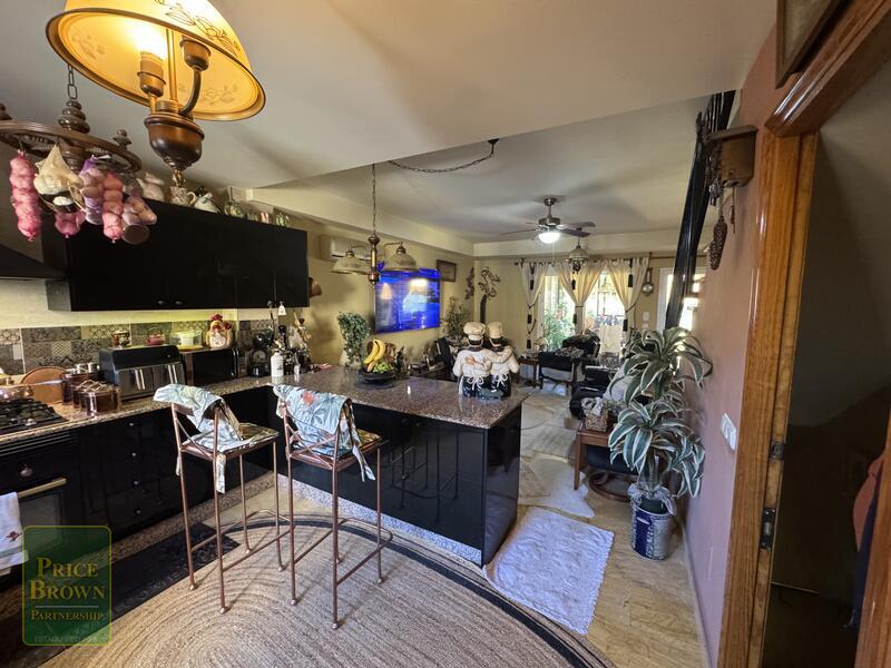 LV876: Townhouse for Sale in Vera Playa, Almería LV876: Townhouse for Sale in Vera Playa, Almería