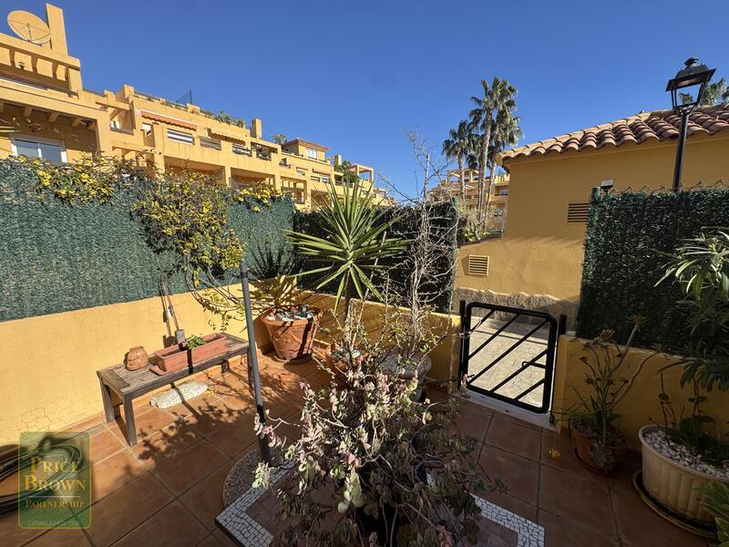 LV876: Townhouse for Sale in Vera Playa, Almería LV876: Townhouse for Sale in Vera Playa, Almería