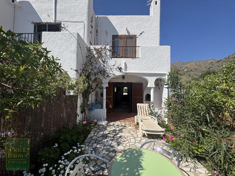 LV877: Townhouse for Sale in Mojácar, Almería