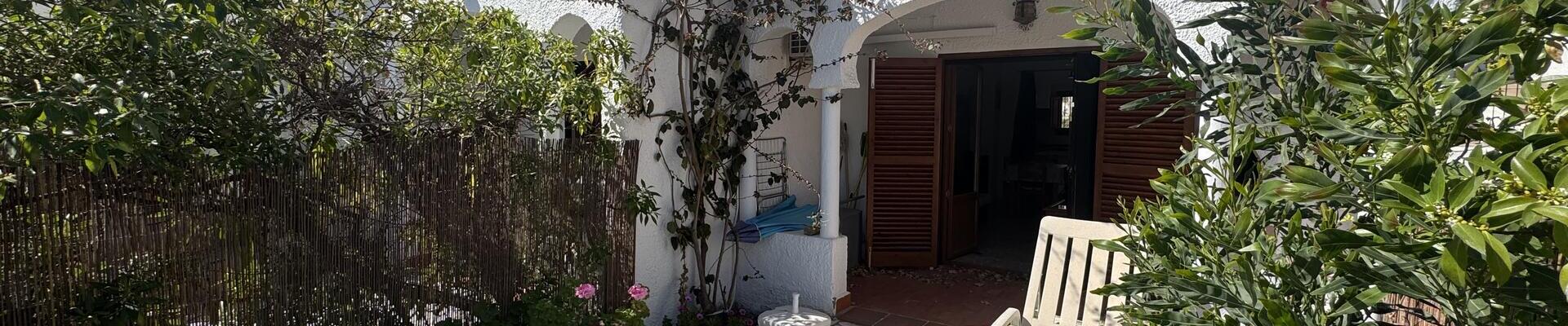 LV877: 2 Bedroom Townhouse for Sale