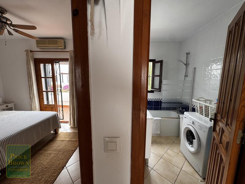 LV884: Townhouse for Sale in Mojácar, Almería