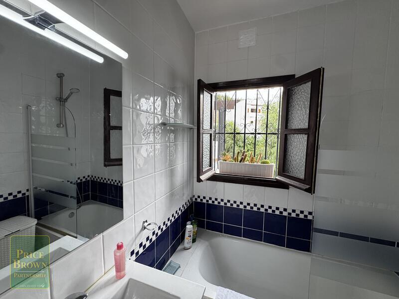 LV884: Townhouse for Sale in Mojácar, Almería