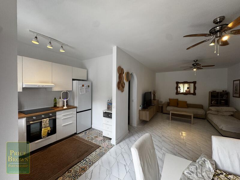 LV884: Townhouse for Sale in Mojácar, Almería