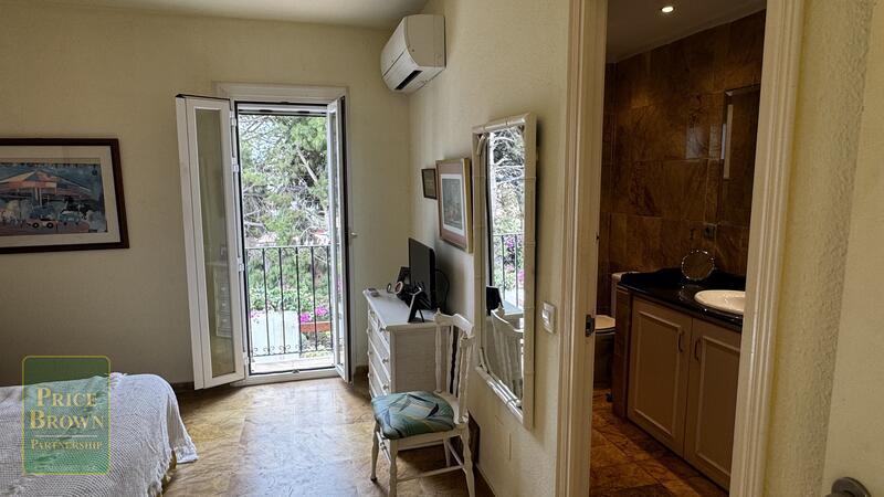 LV885: Townhouse for Sale in Mojácar, Almería