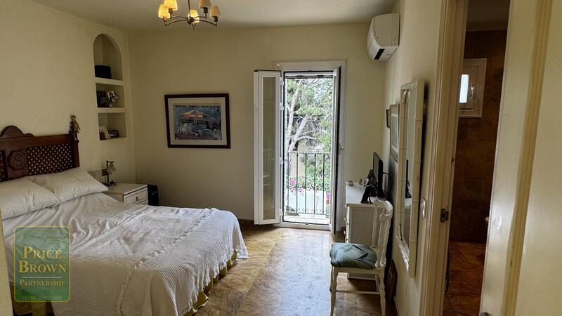 LV885: Townhouse for Sale in Mojácar, Almería