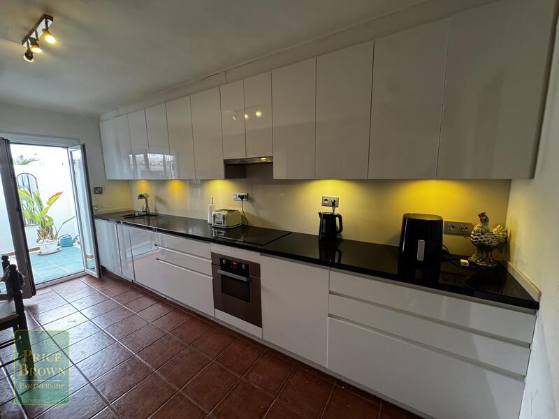 LV885: Townhouse for Sale in Mojácar, Almería