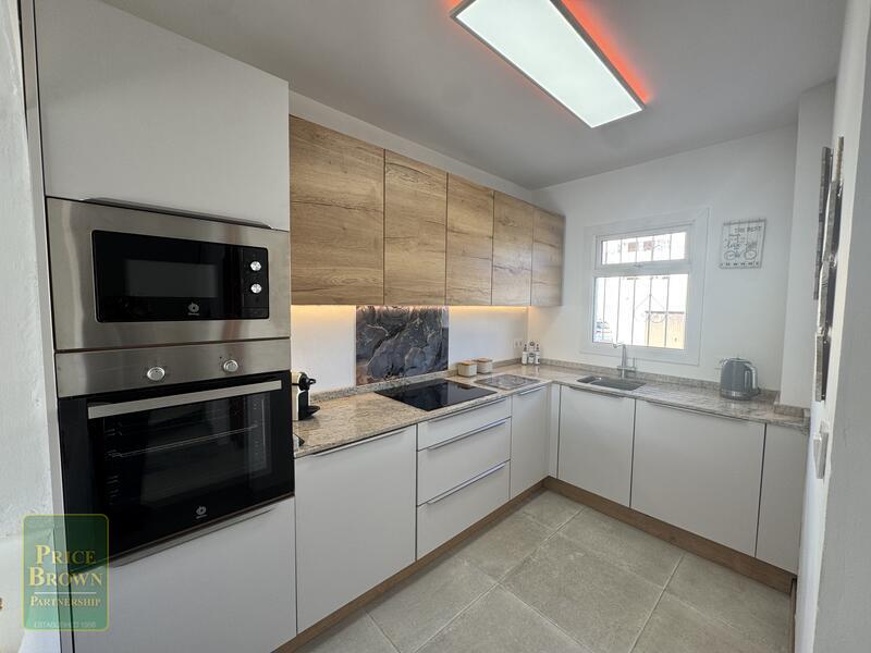LV886: Townhouse for Sale in Mojácar, Almería