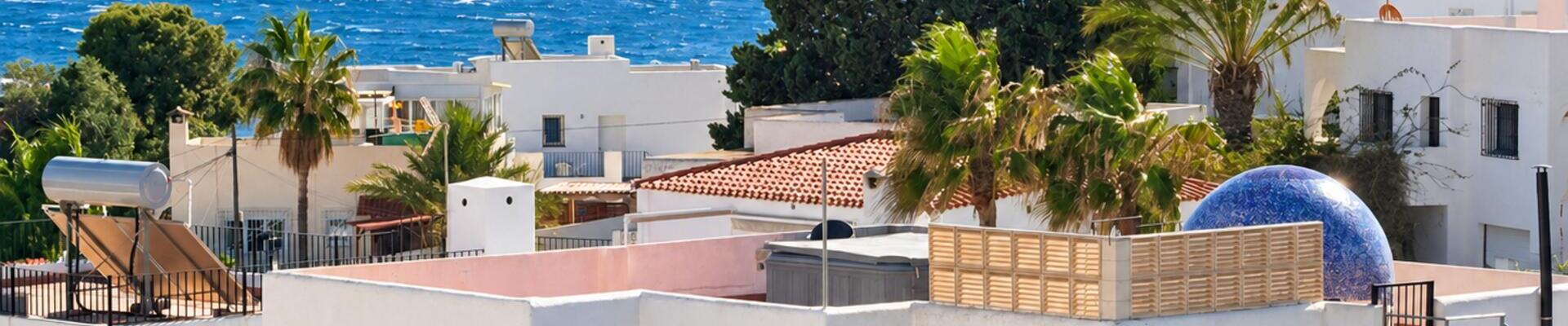 LV886: 2 Bedroom Townhouse for Sale