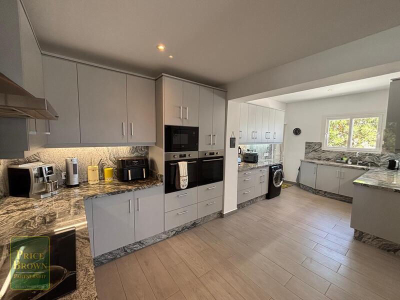 PBCHC Villa DW: Villa for Sale in Mojácar, Almería