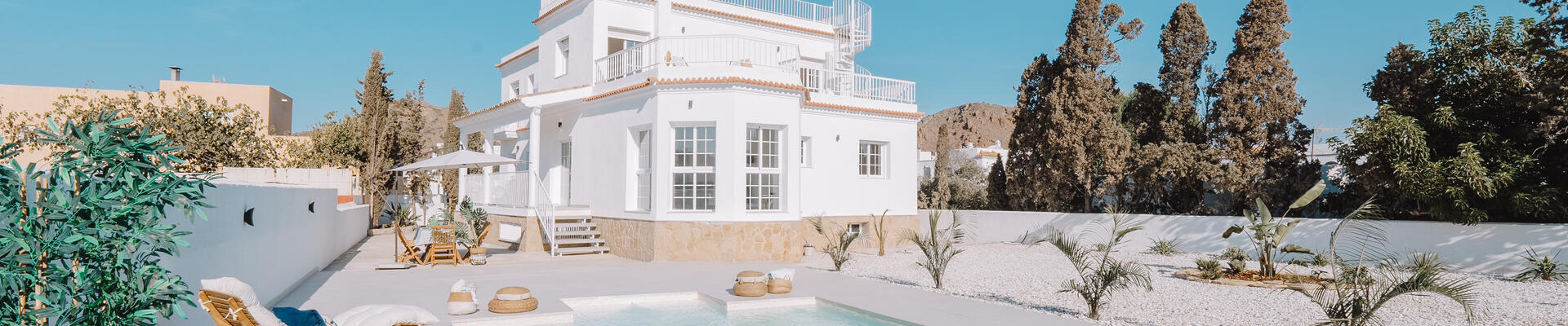 PBEPC20273: 6 Bedroom Villa for Sale