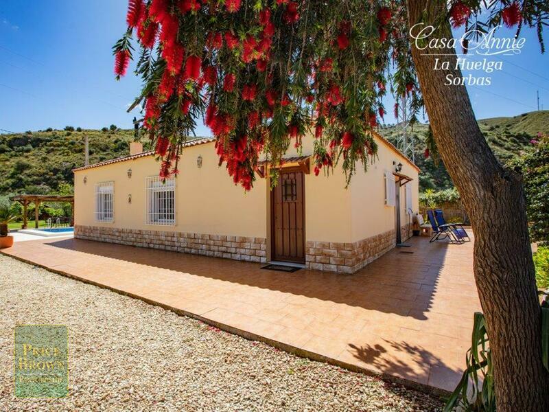 PBK2004: Villa for Sale in La Huelga, Almería
