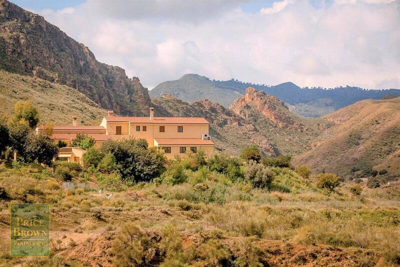 PBOL1596: Villa for Sale in Turre, Almería