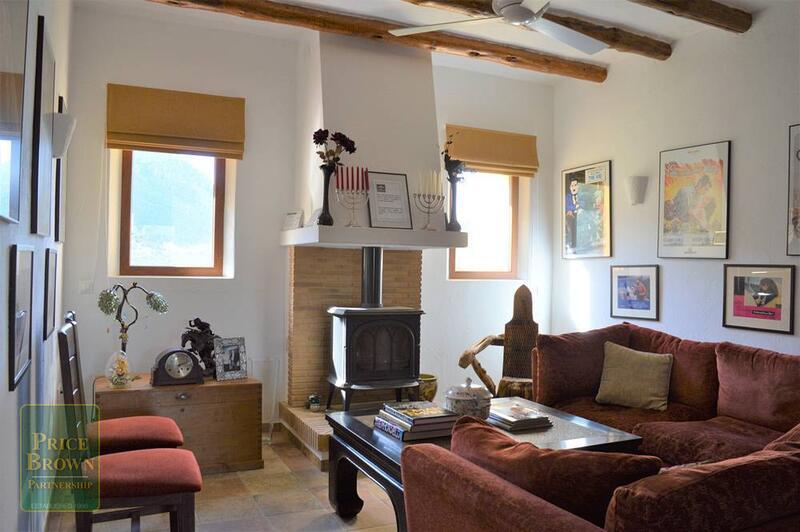PBOL1596: Villa for Sale in Turre, Almería