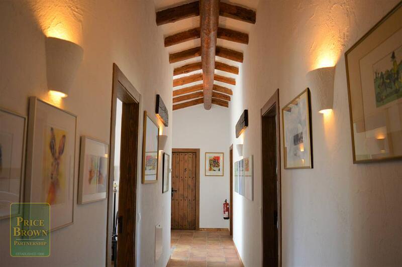PBOL1596: Villa for Sale in Turre, Almería