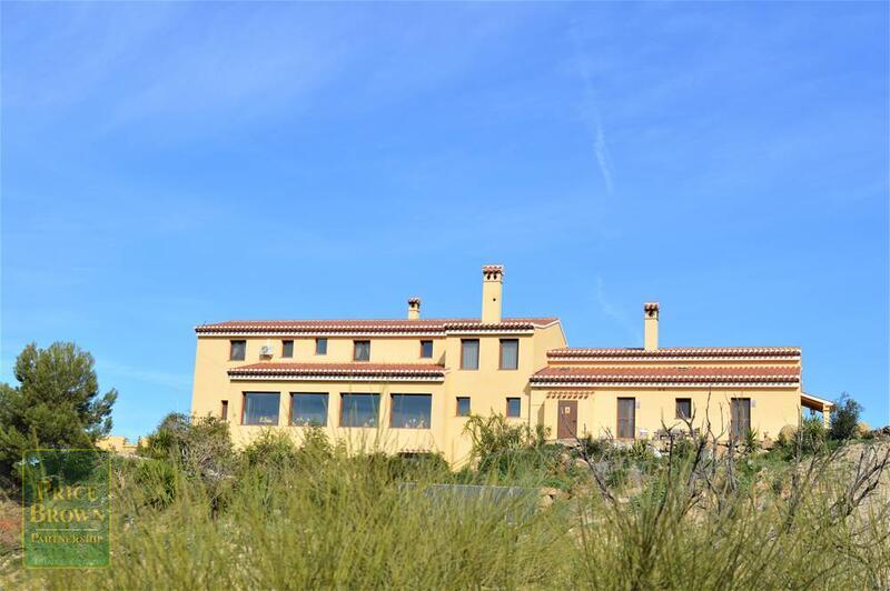 PBOL1596: Villa for Sale in Turre, Almería