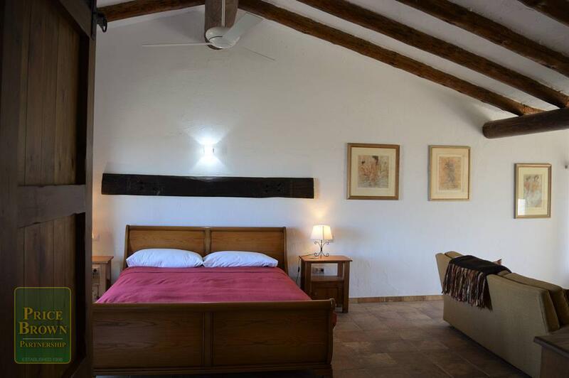 PBOL1596: Villa for Sale in Turre, Almería