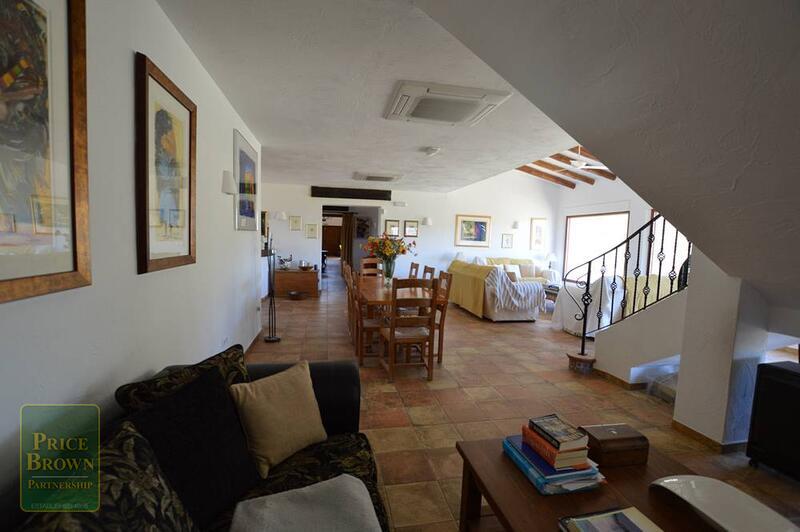 PBOL1596: Villa for Sale in Turre, Almería
