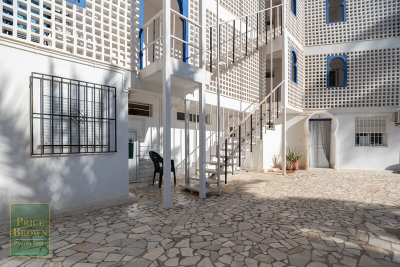 VR: Apartment for Rent in Mojácar, Almería